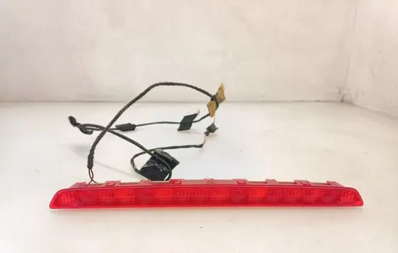 Mercedes-Benz CLS C219 Third/center stoplight A2198200156