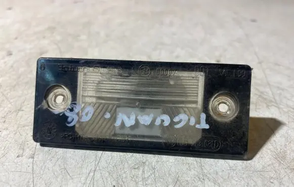 Volkswagen Tiguan Number plate light 1J5943021D