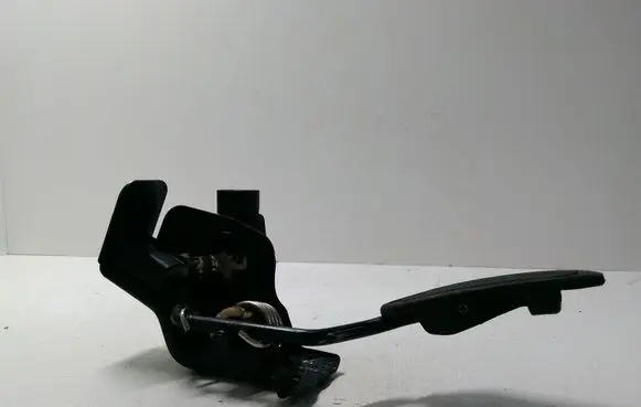 Toyota Avensis T250 Accelerator throttle pedal