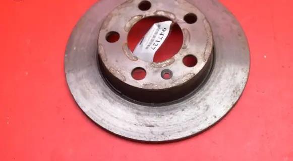 Volkswagen Golf IV Front brake disc