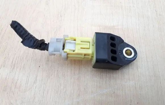 Subaru XV Airbag deployment crash/impact sensor 98231FJ000