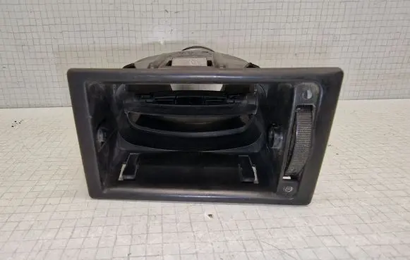 Volkswagen Transporter - Caravelle T4 Dashboard side air vent grill/cover trim 701819721A 701858255 701819783B