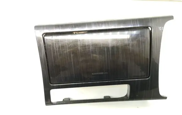 Cup holder front