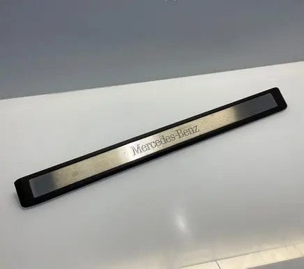 Mercedes-Benz E W211 Side skirt front trim A2116805535 2116805535
