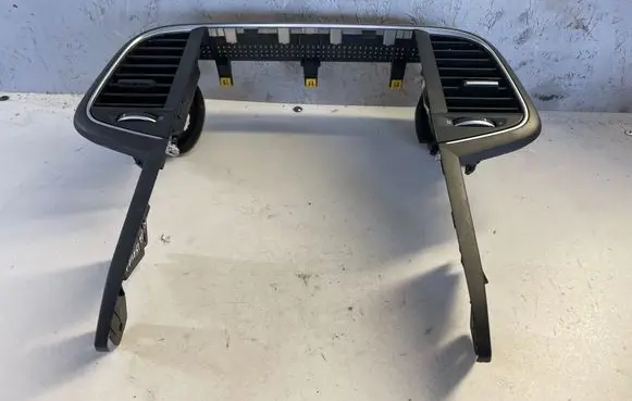 Renault Talisman Radio/GPS head unit trim 882603660R 190716