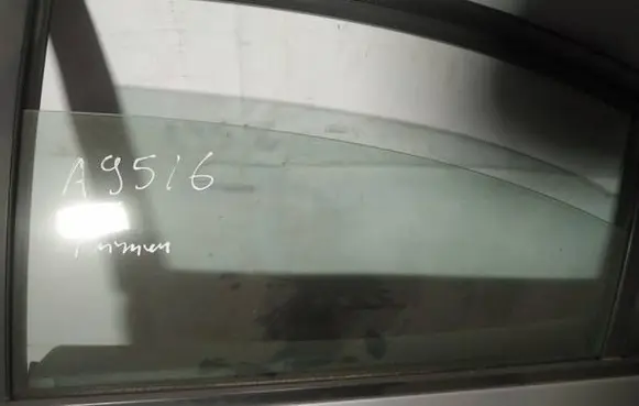 Nissan Primera Rear door window glass AS2