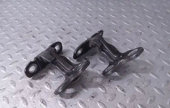 Front door hinge set