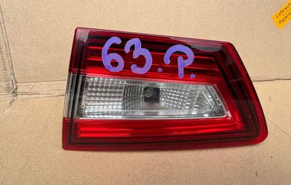 Renault Clio IV Tailgate rear/tail lights
