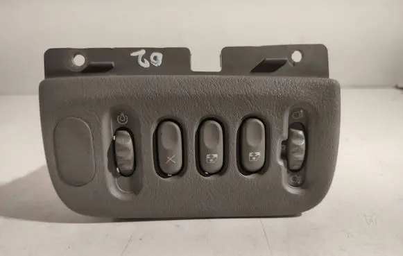 Renault Scenic I Seat heating switch 7700432429 7700433081