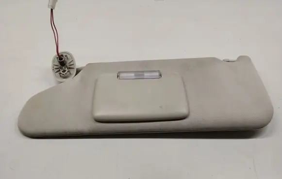 Dodge Nitro Sun visor 
