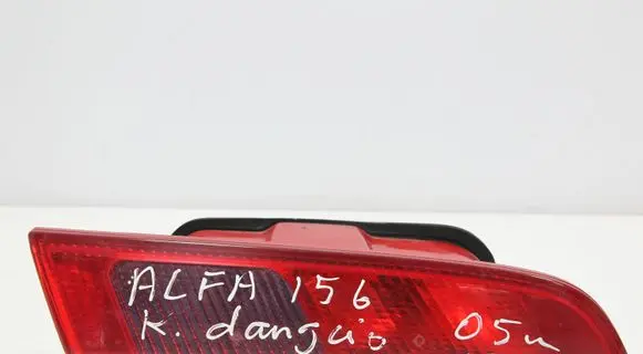 Alfa Romeo 156 Tailgate rear/tail lights 60685982 29032001 29037004