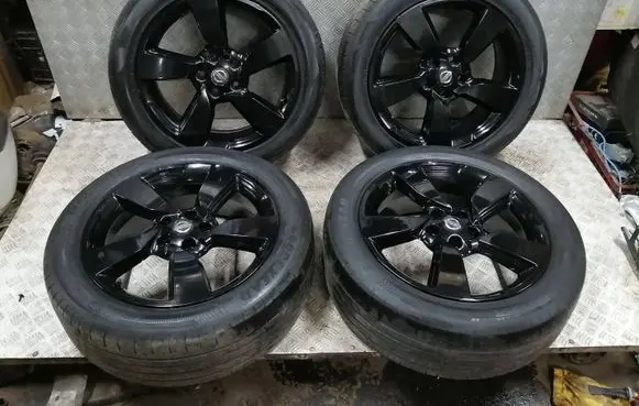 Nissan Qashqai R18 alloy rim 