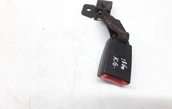 Toyota Avensis T220 Middle seatbelt buckle (rear) 