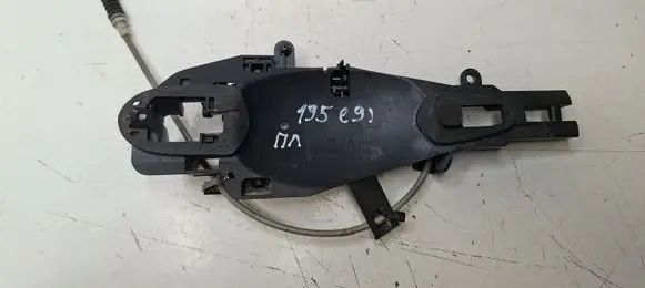 BMW 3 E90 E91 Front door exterior handle/bracket 7059971