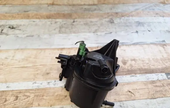 Mazda 2 Fuel filter housing 423137 190168 3003351