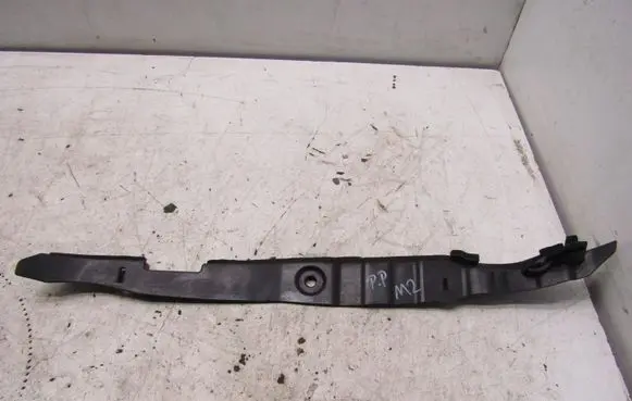 Mazda 2 Fender foam support/seal DA6V56391