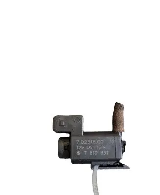BMW 3 E90 E91 Vacuum valve 7810831 70231800