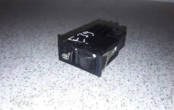 BMW 5 E39 Seat heating switch 61318352259 8352259