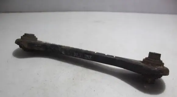 Rear control arm