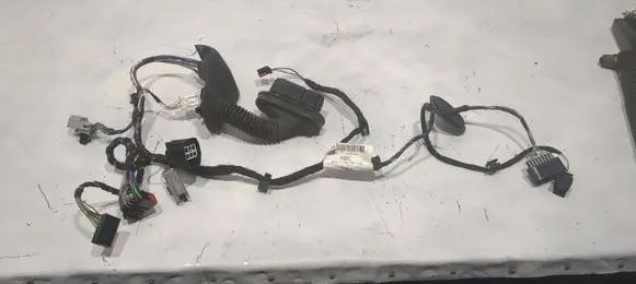 Ford Fiesta Front door wiring loom C1BT14A584 A12666102 12511817000