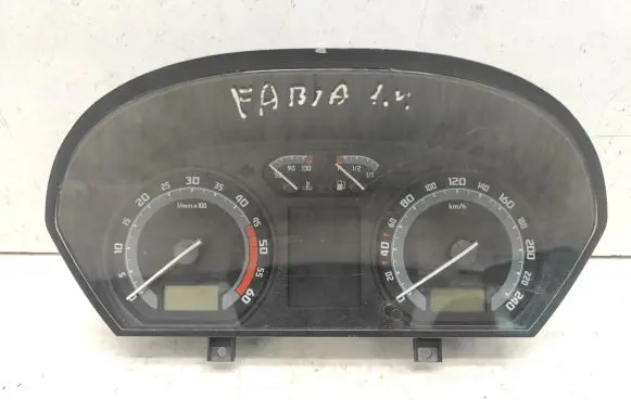 Skoda Fabia Mk1 (6Y) Speedometer (instrument cluster)