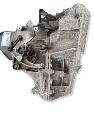 Renault Twingo III Manual 5 speed gearbox A4532601100 JE3003 S074667