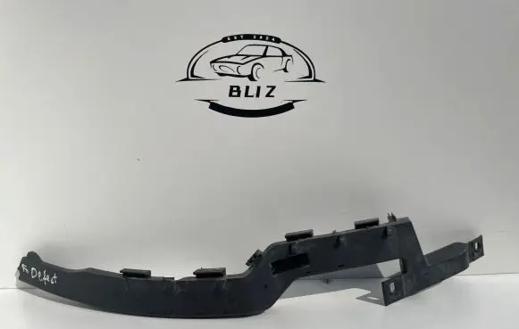 Opel Meriva B Front bumper mounting bracket 13267767