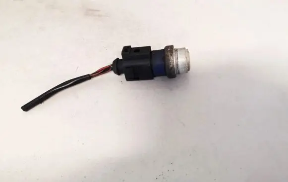 Coolant temperature sensor