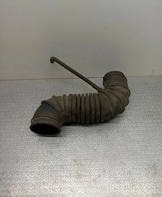 Mitsubishi Space Runner Air intake hose/pipe MD177616