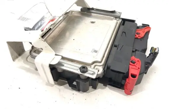 Volvo S60 Engine control unit/module ECU 313126830261S06332