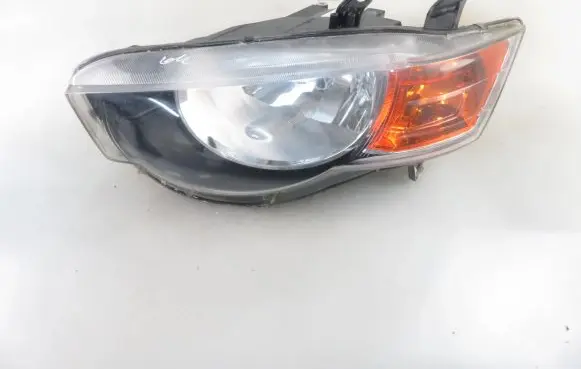 Mitsubishi Colt Headlight/headlamp 8301B179