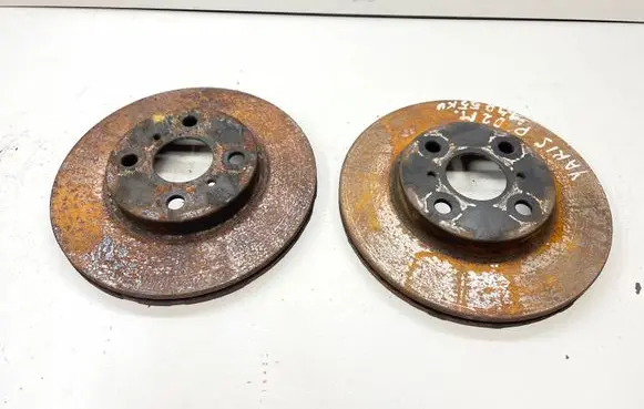 Toyota Yaris Front brake disc