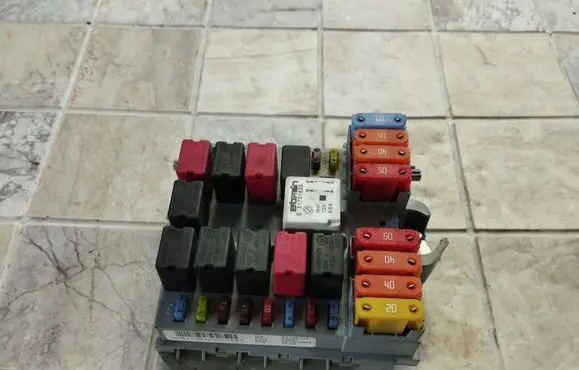 Fiat Croma Fuse module 51738103 57657