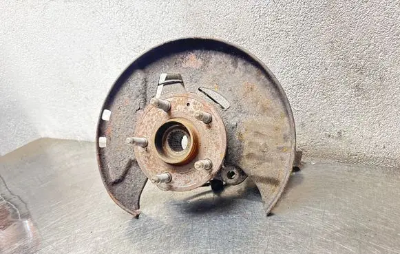 Opel Insignia A Front wheel hub spindle knuckle