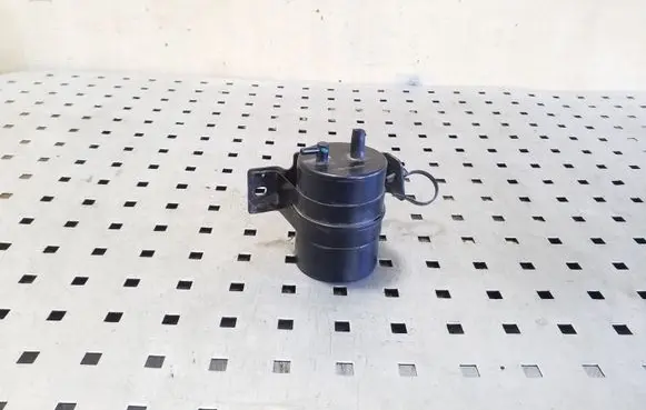Vacuum air tank