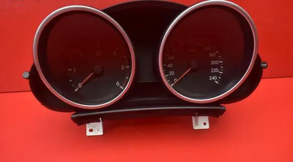 Mazda 3 II Speedometer (instrument cluster) BBM655430