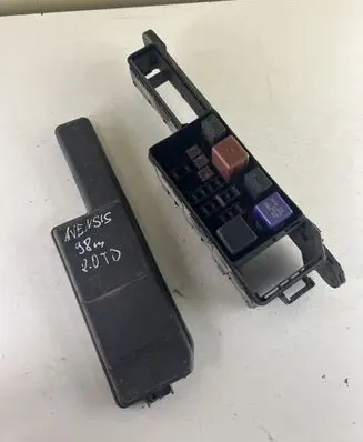 Toyota Avensis T220 Fuse module PPT20GF10 0332019167