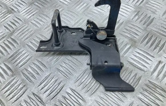 Skoda Superb B6 (3T) Engine bonnet/hood lock/latch loop/hook 3T0823480E