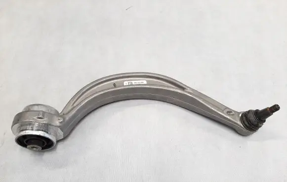 Audi A4 S4 B5 8D Front control arm 8B3407695