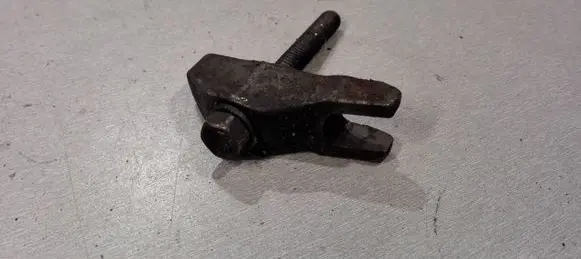 KIA Picanto Fuel Injector clamp holder