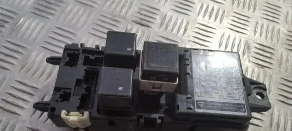 Volvo S40, V40 Fuse box set 30889703