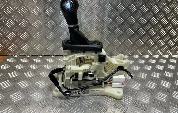 KIA Ceed Gear shifter/selector 46700
