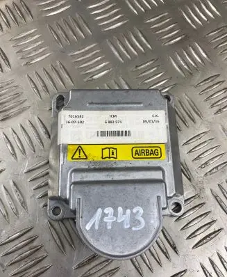 BMW X4 F26 Airbag control unit/module 6882971