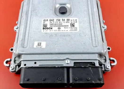 Mercedes-Benz E W211 Engine control unit/module ECU A6421505400