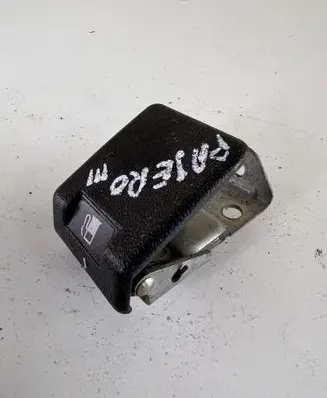 Mitsubishi Pajero Engine bonnet (hood) release handle