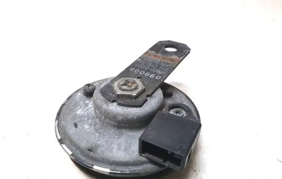Toyota RAV 4 (XA40) Horn signal 8652020300