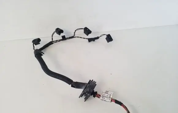 BMW 3 E90 E91 Fuel injector wires 758063703 851168804