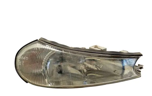 Ford Mondeo MK II Headlight/headlamp