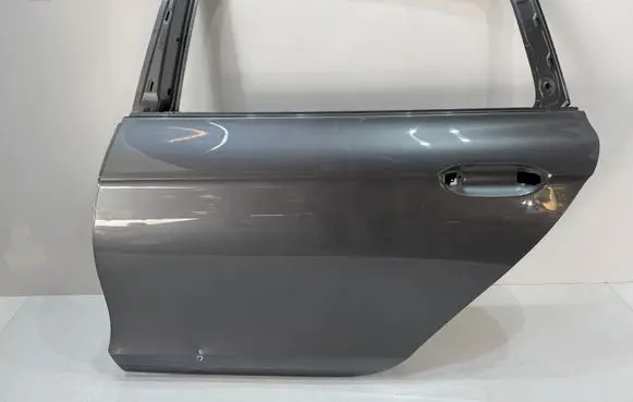 Volkswagen PASSAT B9 Rear door 
