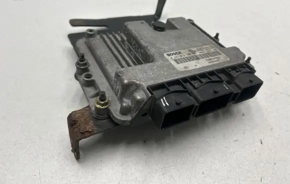 Renault Scenic II - Grand scenic II Engine control unit/module 0281012769 8200558304 8200391966
